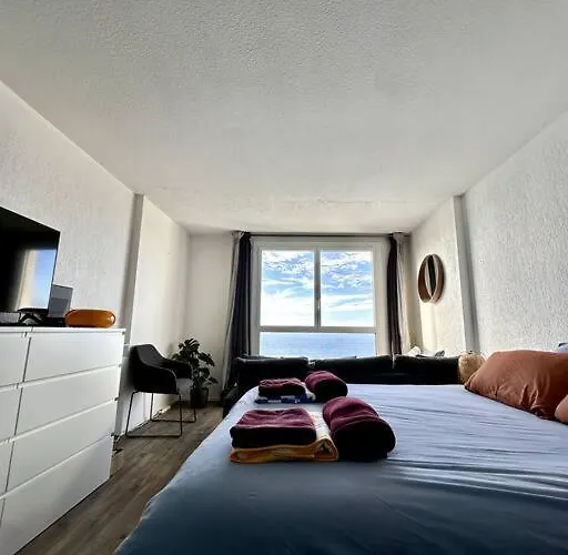 Amazing Cosy With Ocean View & Pool *